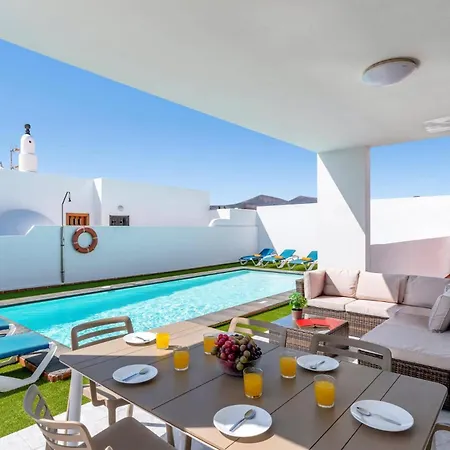 Volcan By * Puerto del Carmen (Lanzarote)