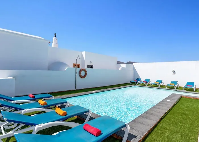 Villa Volcan By Puerto del Carmen (Lanzarote)